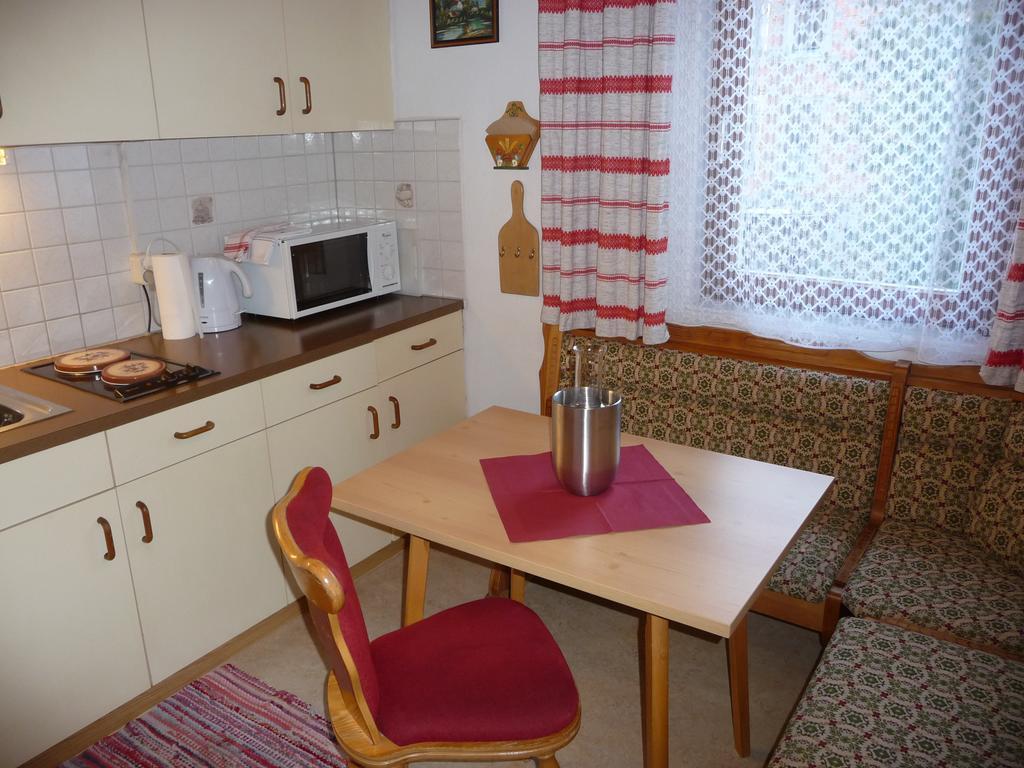 Haus Gradwohl Apartment Шладминг Стая снимка